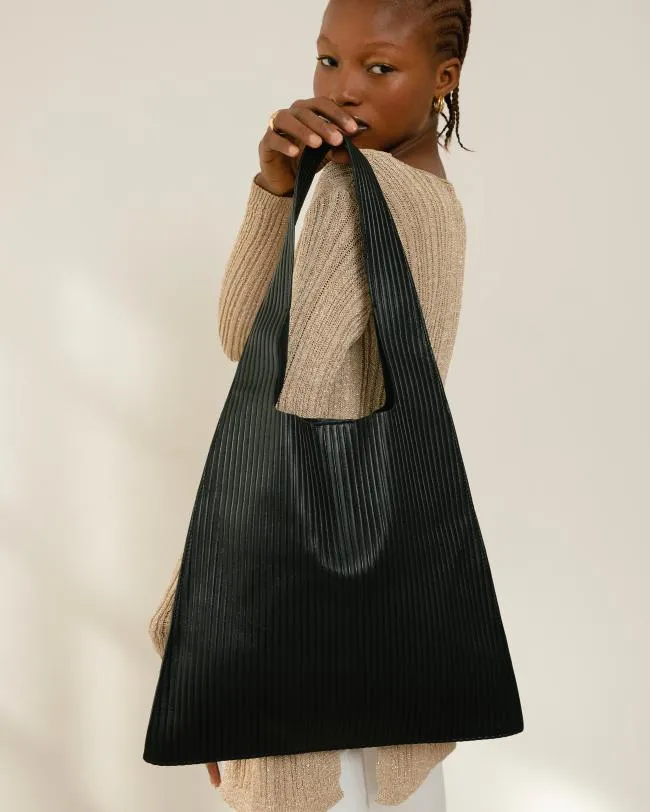 ALOHAS Bags The L Pleated 8211 Black Leather Handbag 8211 Women