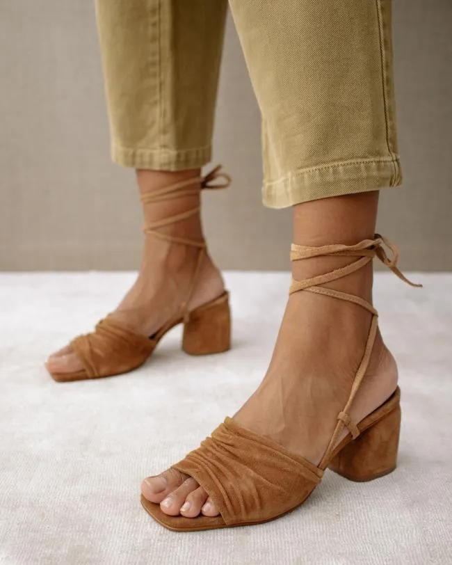 ALOHAS Heels Kahlo 8211 Brown Leather Sandals 8211 Women