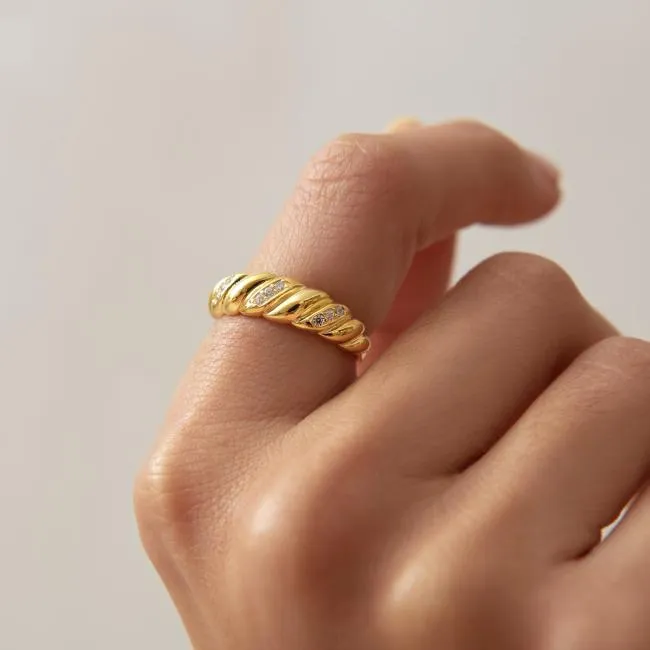 ALOHAS Jewelry Cyborg 8211 Gold And Crystal Ring 8211 Women