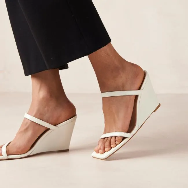 ALOHAS Mules Paixao 8211 Cream Wedge Mules 8211 Women
