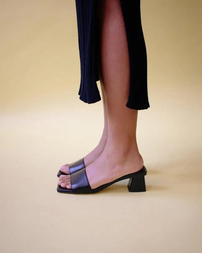 ALOHAS Mules Squared 8211 Black Vegan Leather Sandals 8211 Women
