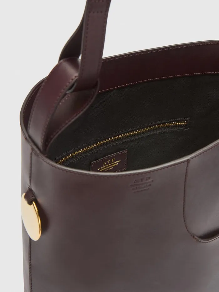 ATP Atelier Tote Bags Pienza Walnut Leather Large Tote Bag Walnut 8211 Women
