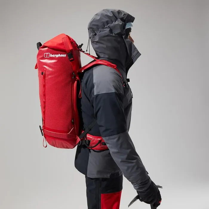 Berghaus Travel MTN Guide 45 8211 Red 8211 MenWomen