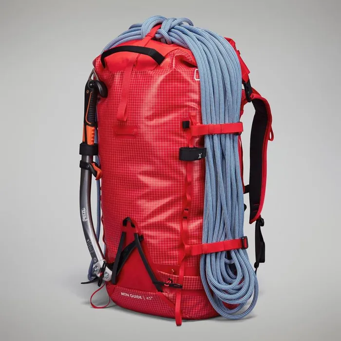 Berghaus Travel MTN Guide 45 8211 Red 8211 MenWomen