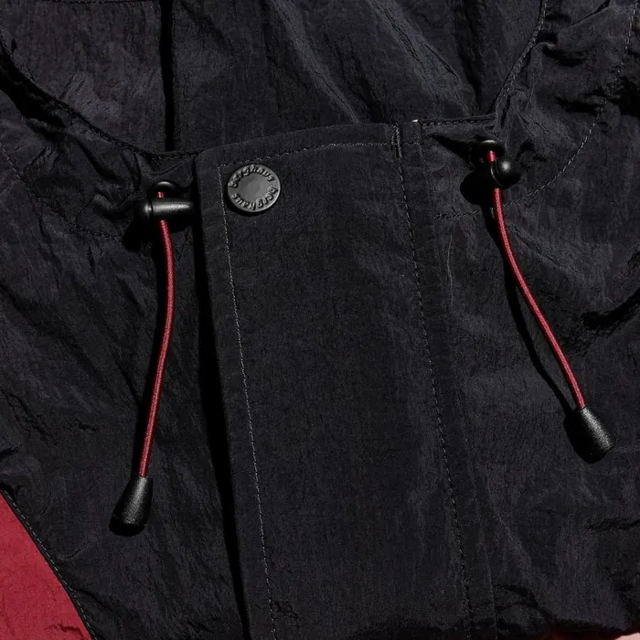 Berghaus Windproof Urban Windbreaker 21 Jacket 8211 PinkDark Red 8211 Women