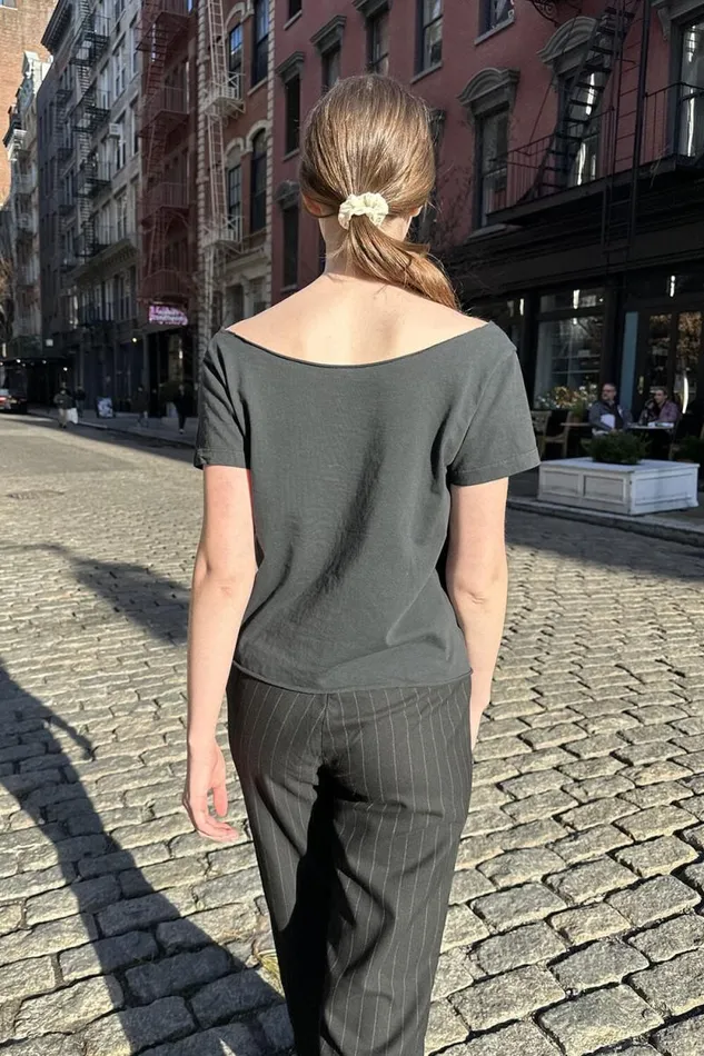 Brandy Melville Tops Robyn Radio Silence London Top Faded Noir 8211 Women