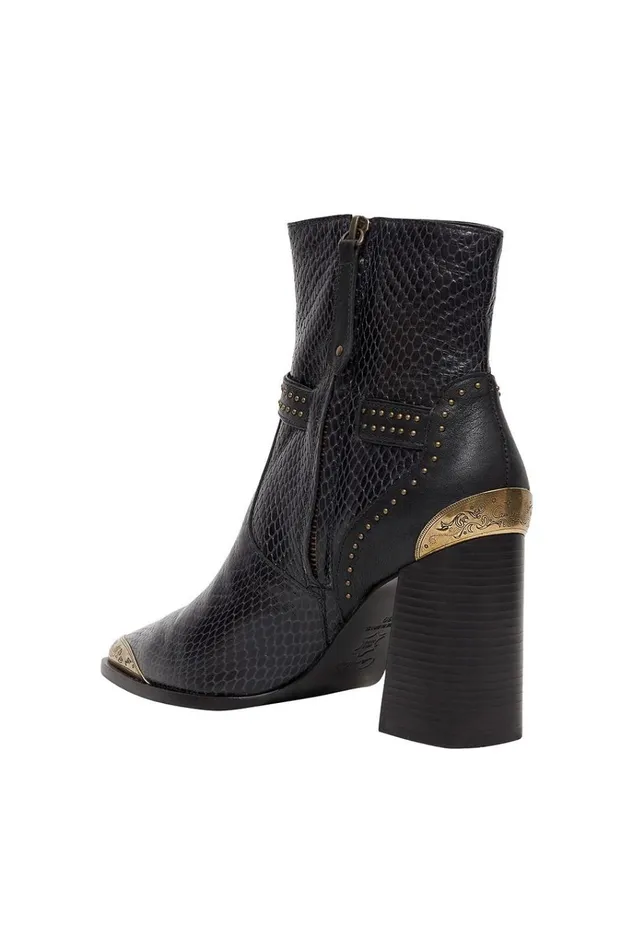 Camilla Shoes Women Block Heel Buckle Boot Shes Got Grace