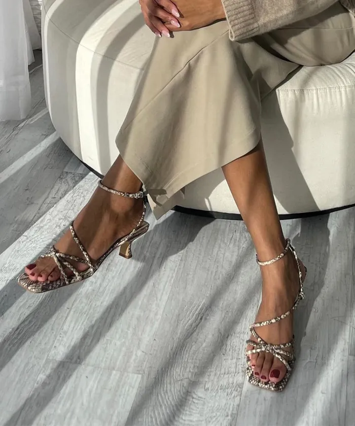 Dolce Vita Bev Heels Black White Embossed Snake Women Sandals
