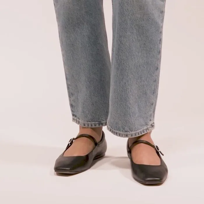 Dolce Vita Reyes Ballet Flats Black Leather Women Flats and Loafers