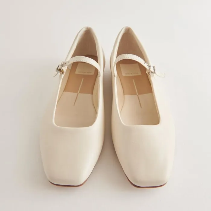 Dolce Vita Reyes Ballet Flats Ivory Leather Women Flats and Loafers