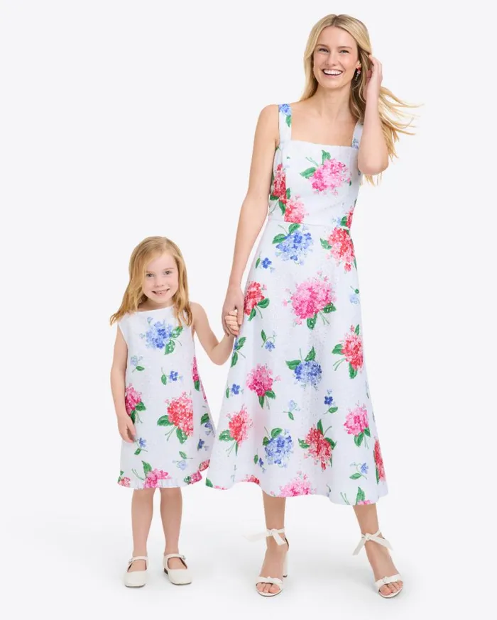 Draper James Extended Sizes Women Josephine Love Circle Dress In Printed Hydrangea