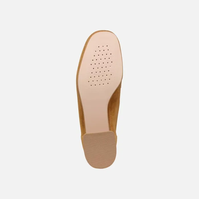 Geox Loafers DHYALMA WOMAN Ochre Leather Loafers Ochre 8211 Woman