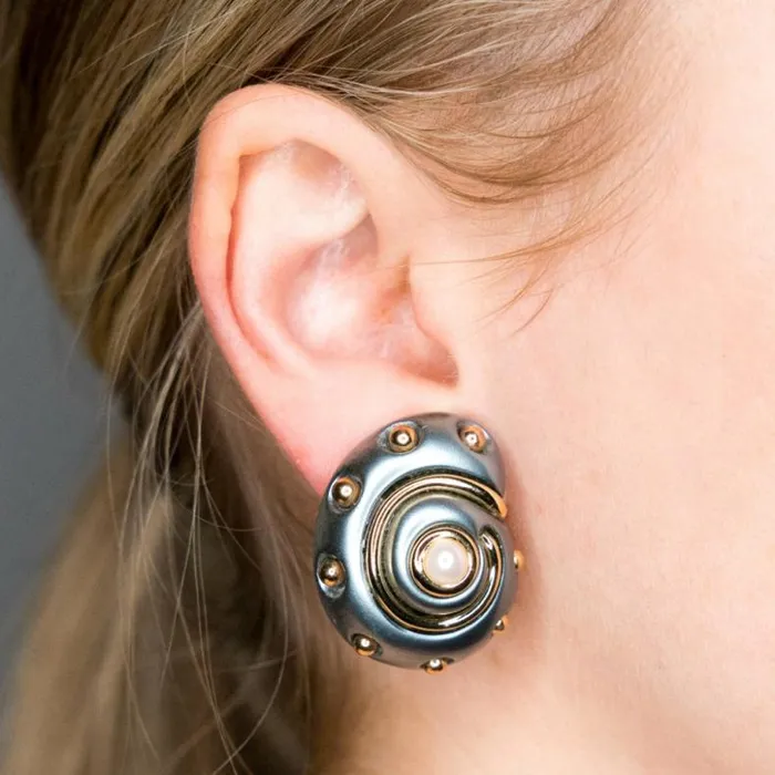 Kenneth Jay Lane Dark Color Earrings Women Grey Pearl With Gold Dots And Pearl Center Shell Clip Earrings