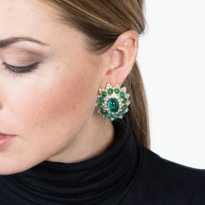 Kenneth Jay Lane Dark Color Gem Earrings Women Flawed Emerald Cabochon Clip Earrings Kenneth Jay Lane Dark Color Gem Earrings Women Flawed Emerald Cabochon Clip Earrings