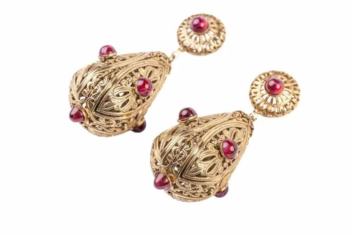 Kenneth Jay Lane Light Color Gem Earrings Women Ruby Filigree Clip On Earrings
