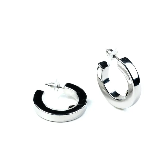 Kenneth Jay Lane Metallic Finish Earrings Women Polished Silver Hoop Earrings Kenneth Jay Lane Metallic Finish Earrings Women Polished Silver Hoop Earrings
