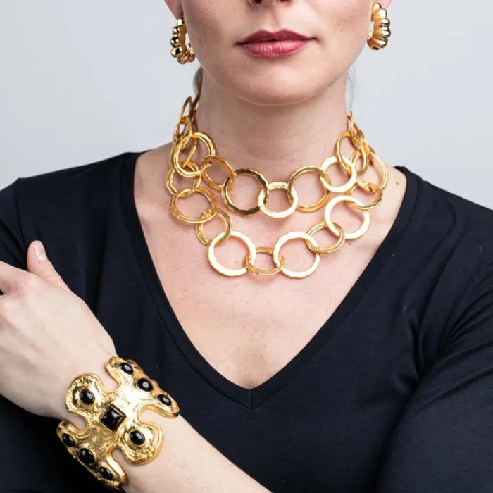 Kenneth Jay Lane Metallic Finish Necklaces Women Satin Gold Circle Link Necklace