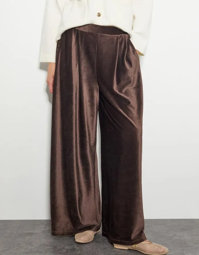 Monsoon Shay Rib Velour Wide Leg Trousers Brown Women Casualwear Monsoon Shay Rib Velour Wide Leg Trousers Brown Women Casualwear