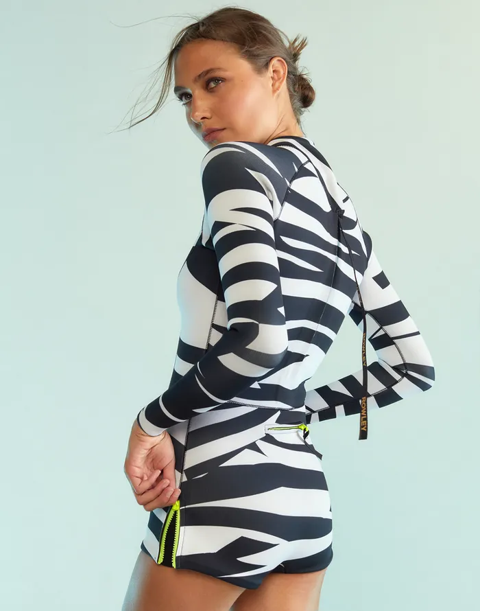 Shark Deterrent Wetsuit 8211 Blkwt Women Cynthia Rowley Surf and Swim