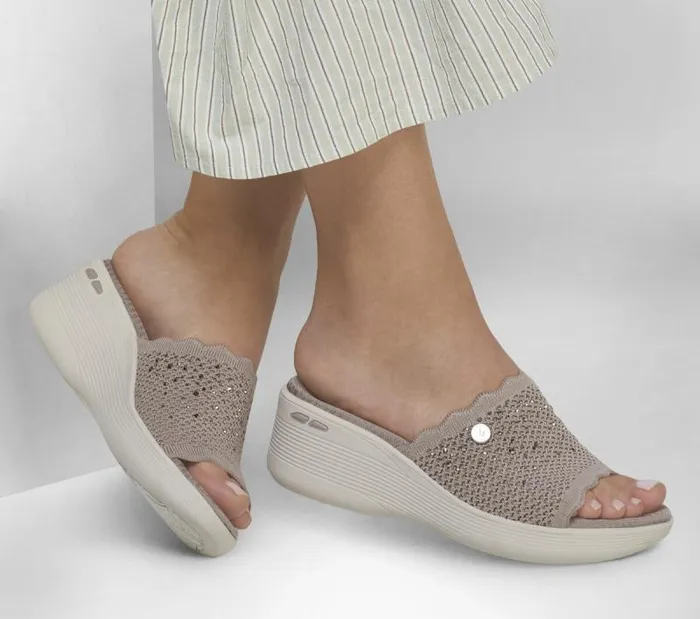 Skechers Martha Stewart PierLite 8211 Light Essence Taupe Women Sandals Skechers Martha Stewart PierLite 8211 Light Essence Taupe Women Sandals