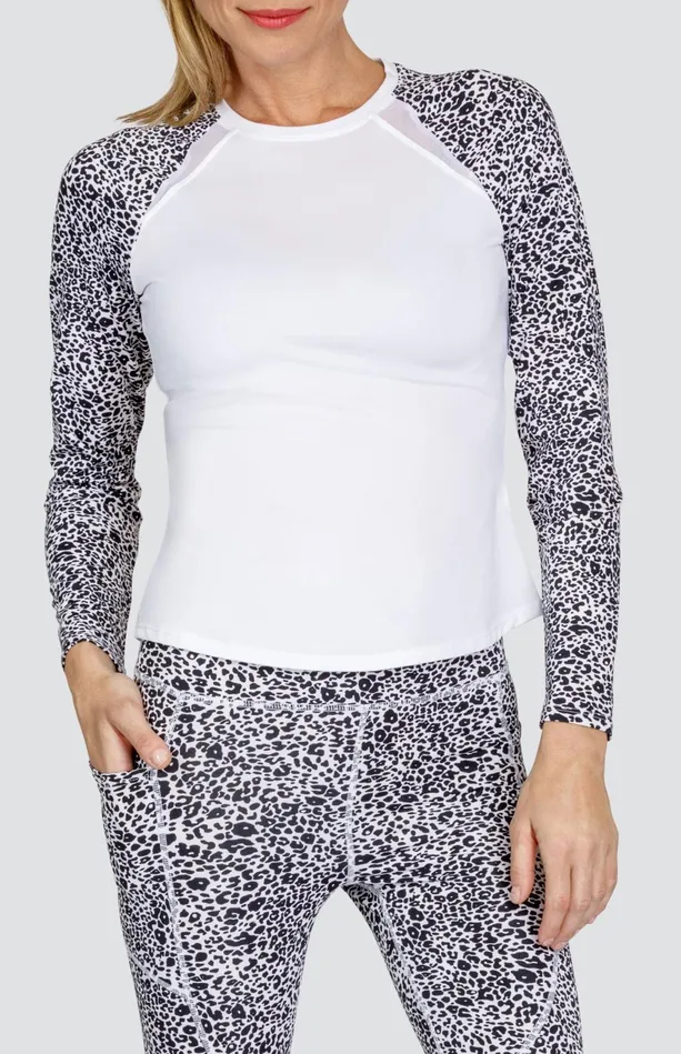 Tail Activewear Luenell Top 8211 TeenyBlack 8211 FINAL SALE Women Long Sleeve