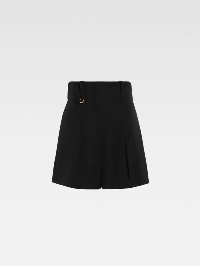 The Bari Shorts Black Women JACQUEMUS Trousers and Shorts The Bari Shorts Black Women JACQUEMUS Trousers and Shorts