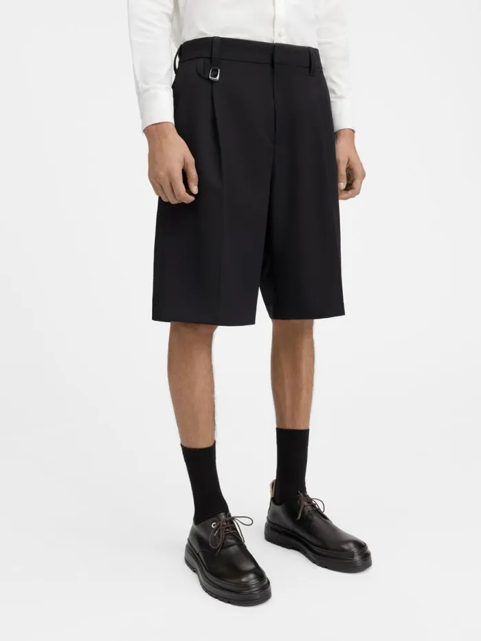 The Melo Shorts Black Men JACQUEMUS Trousers and Shorts The Melo Shorts Black Men JACQUEMUS Trousers and Shorts