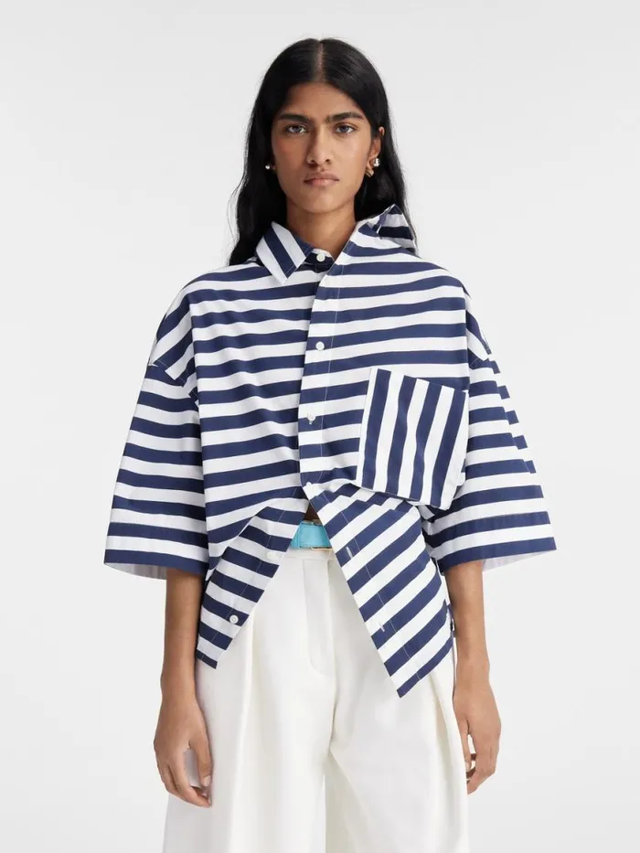 The Pablo Shortsleeve Shirt Print White and Blue Stripes Women JACQUEMUS Tops and Shirts The Pablo Shortsleeve Shirt Print White and Blue Stripes Women JACQUEMUS Tops and Shirts