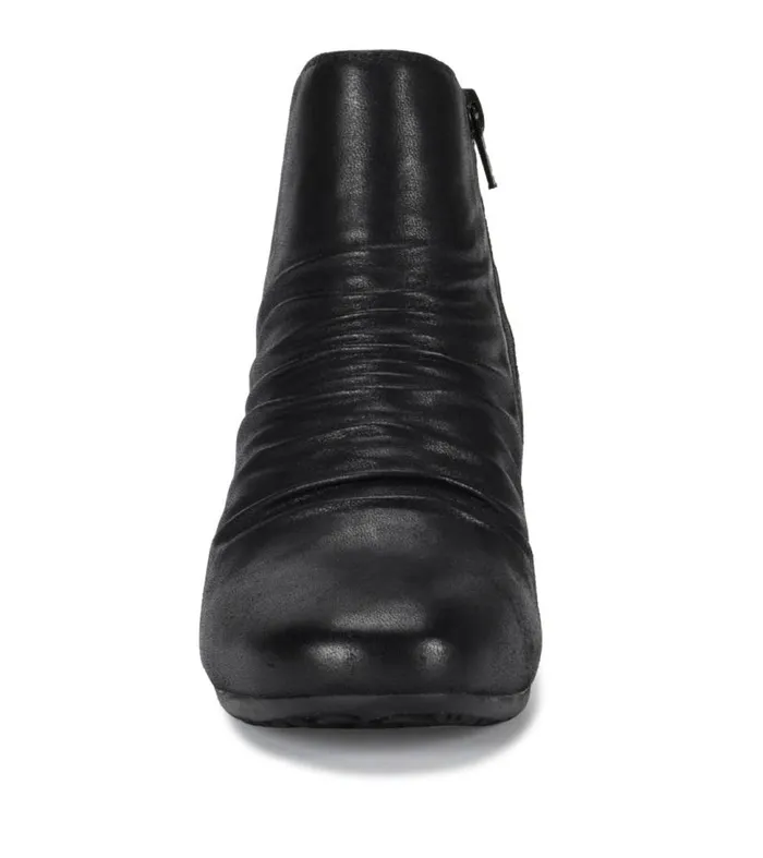 Women Baretraps Booties Peanut Bootie Black Women Baretraps Booties Peanut Bootie Black