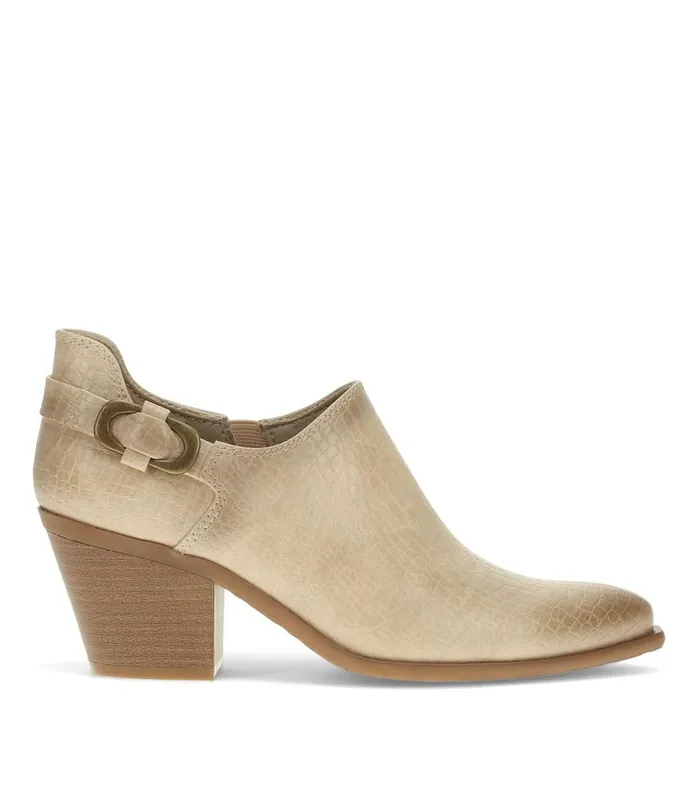 Women Baretraps Booties Yanah Block Heel Ankle Bootie Buff Women Baretraps Booties Yanah Block Heel Ankle Bootie Buff