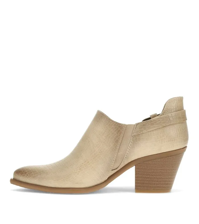 Women Baretraps Booties Yanah Block Heel Ankle Bootie Buff Women Baretraps Booties Yanah Block Heel Ankle Bootie Buff