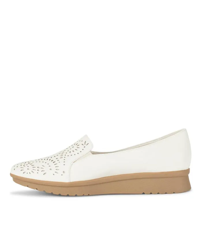 Women Baretraps Flats and Loafers Amry Slip On Loafer Cream Women Baretraps Flats and Loafers Amry Slip On Loafer Cream