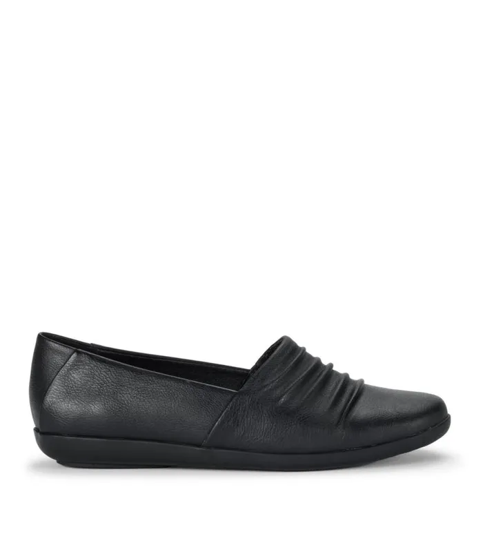 Women Baretraps Flats and Loafers Piper Slip On Black Women Baretraps Flats and Loafers Piper Slip On Black