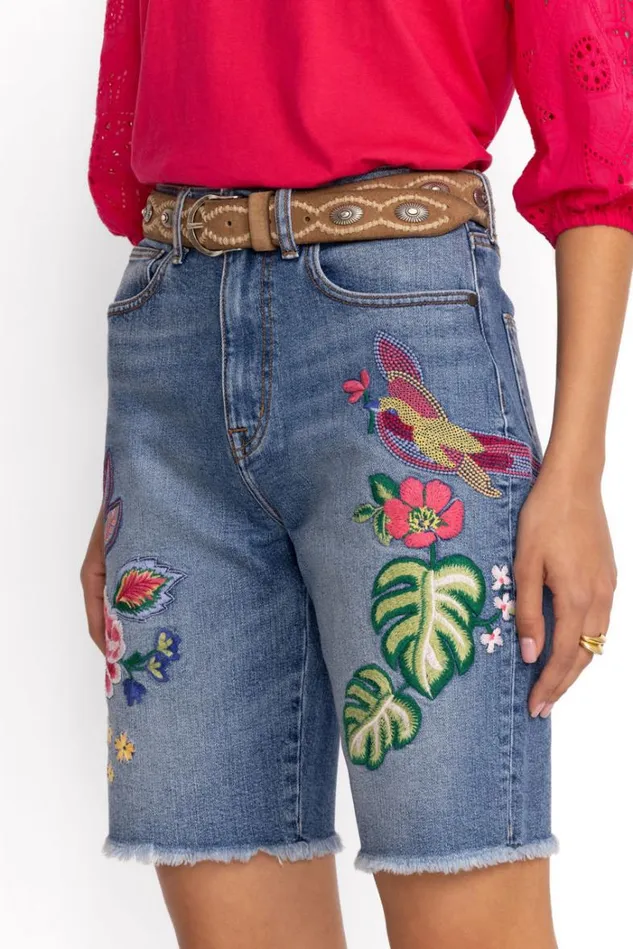 Women JEANETTE BERMUDA SHORT Medium Worn Wash Johnny Was Bottoms Women JEANETTE BERMUDA SHORT Medium Worn Wash Johnny Was Bottoms