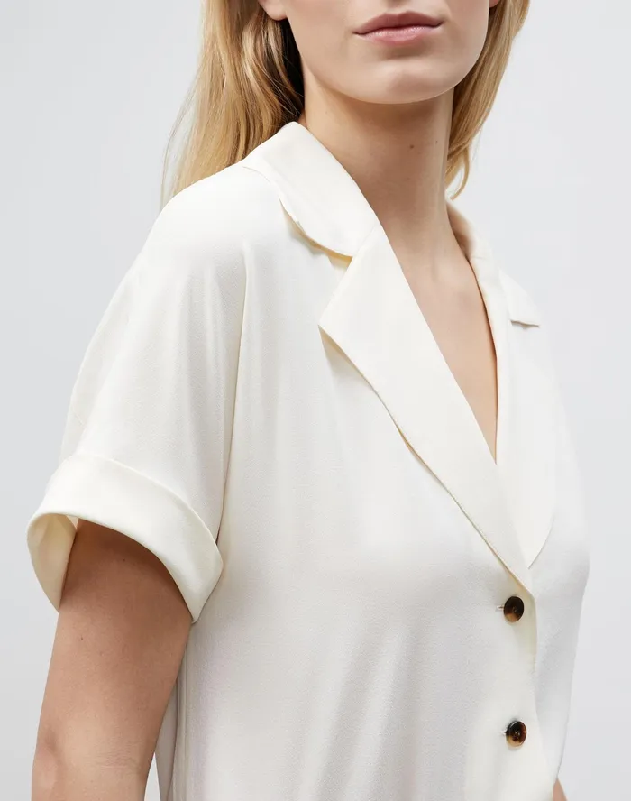 Women Lafayette 148 New York Blouses and Shirts Sabine Blouse In Lightweight Sandwashed Silk Creme Fraiche