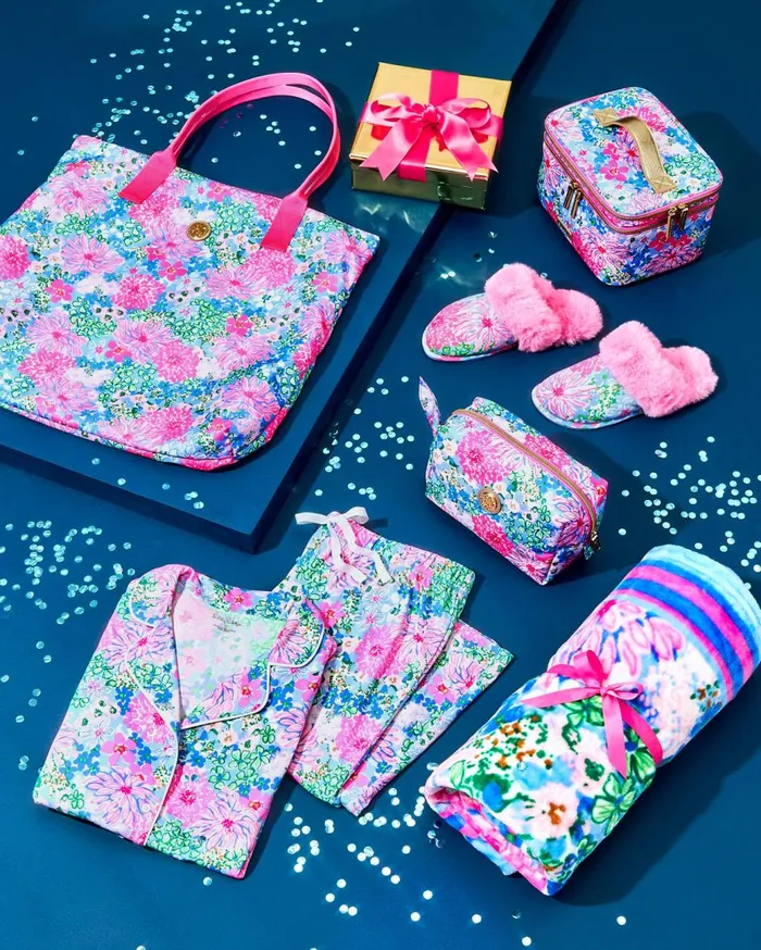 Women Lilly Pulitzer Bags Pippa Pouch Amaryllis Red Secret Hideaway Women Lilly Pulitzer Bags Pippa Pouch Amaryllis Red Secret Hideaway