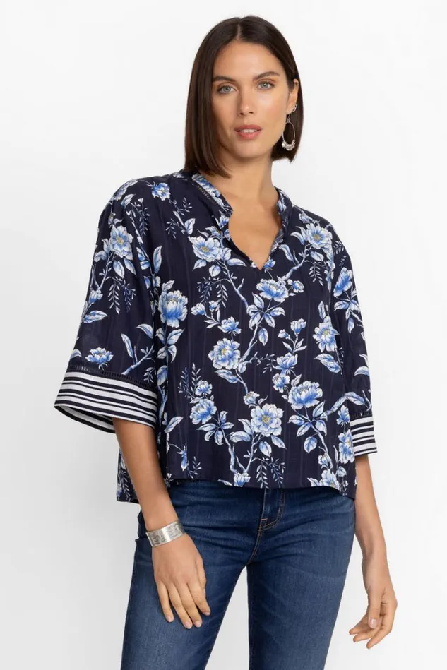 Women MAGNOLIA VNECK TOP WITH MANDARIN COLLAR Magnolia Johnny Was Tops