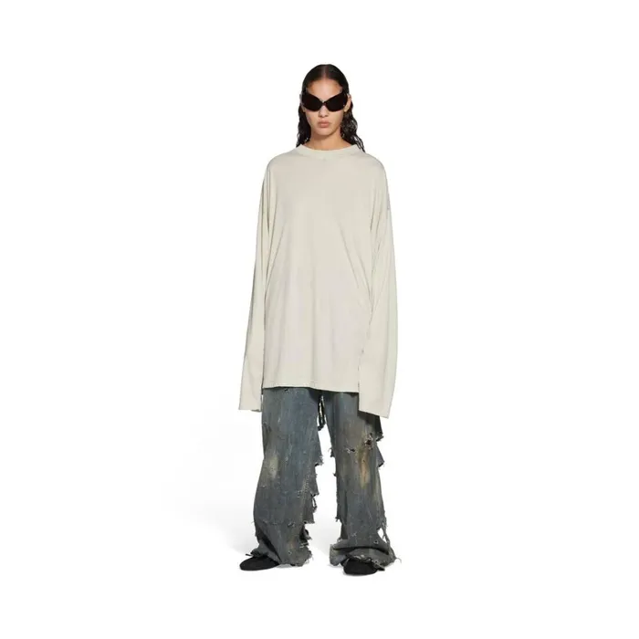WomenMen Tshirts Balenciaga Balenciaga Long Sleeve Tshirt Oversized In Off White WomenMen Tshirts Balenciaga Balenciaga Long Sleeve Tshirt Oversized In Off White
