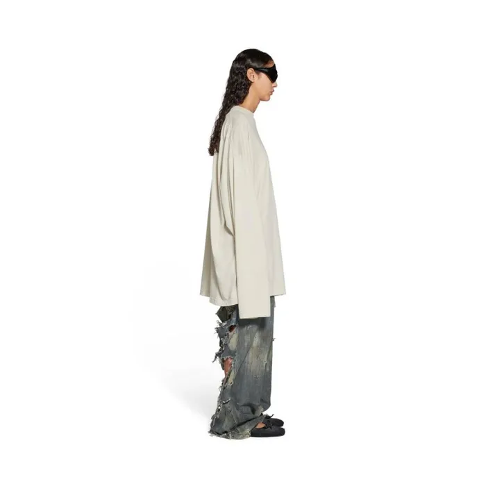 WomenMen Tshirts Balenciaga Balenciaga Long Sleeve Tshirt Oversized In Off White