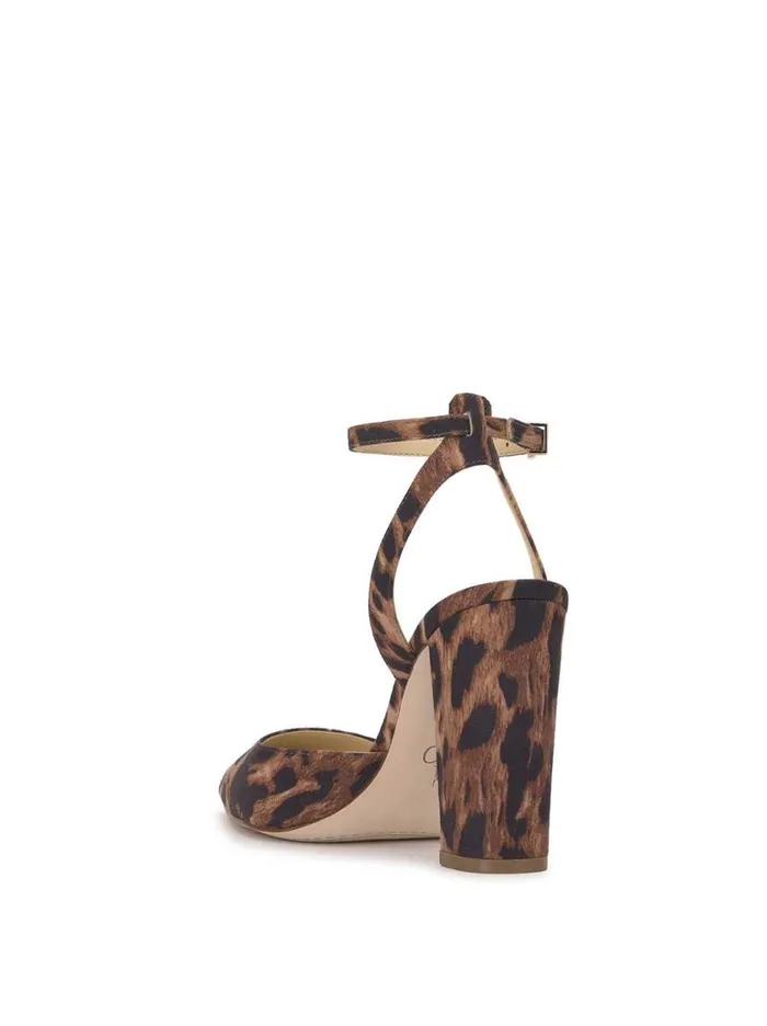 Women Pumps Jessica Simpson Nazela Pump In Leopard