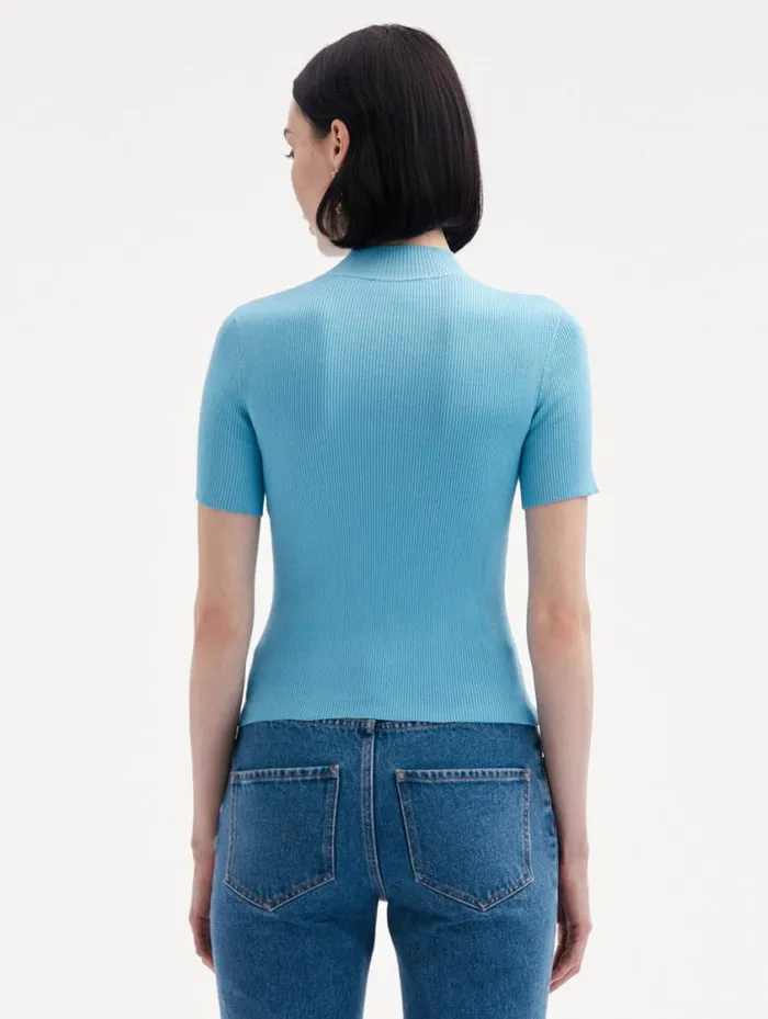 Women Short Sleeve Mock Neck Ribbed Pullover Pastel Blue Oscar De La Renta Blouses and Knits Women Short Sleeve Mock Neck Ribbed Pullover Pastel Blue Oscar De La Renta Blouses and Knits