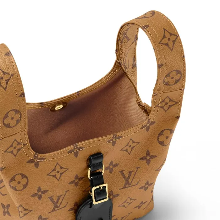 Women Shoulder and Totes Louis Vuitton Louis Vuitton Monogram M46816 Atlantis BB 8211 Louis Vuitton Handbag Store