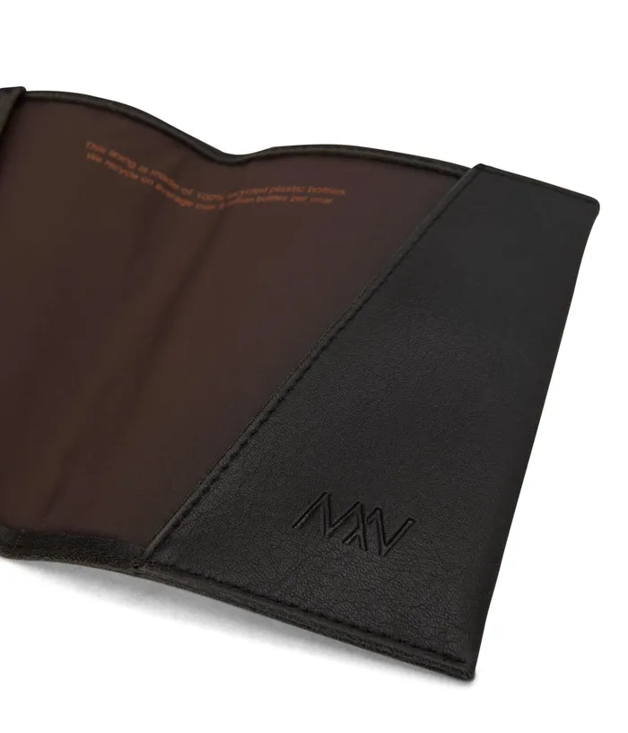 Women Voyage Vegan Passport Holder 8211 Vintage Black Matt and Nat Travel
